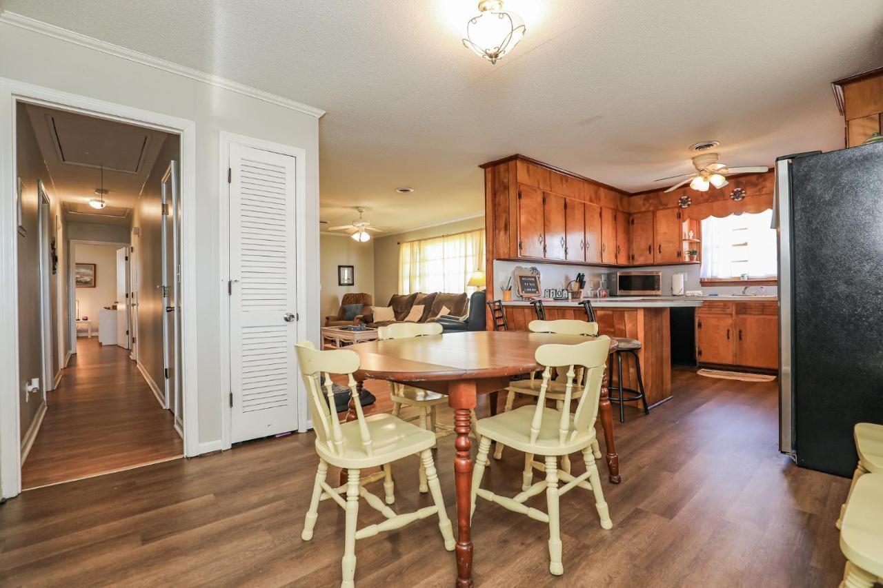Spacious Home With Waterfront View-Welcome Pets Sneads Ferry Εξωτερικό φωτογραφία