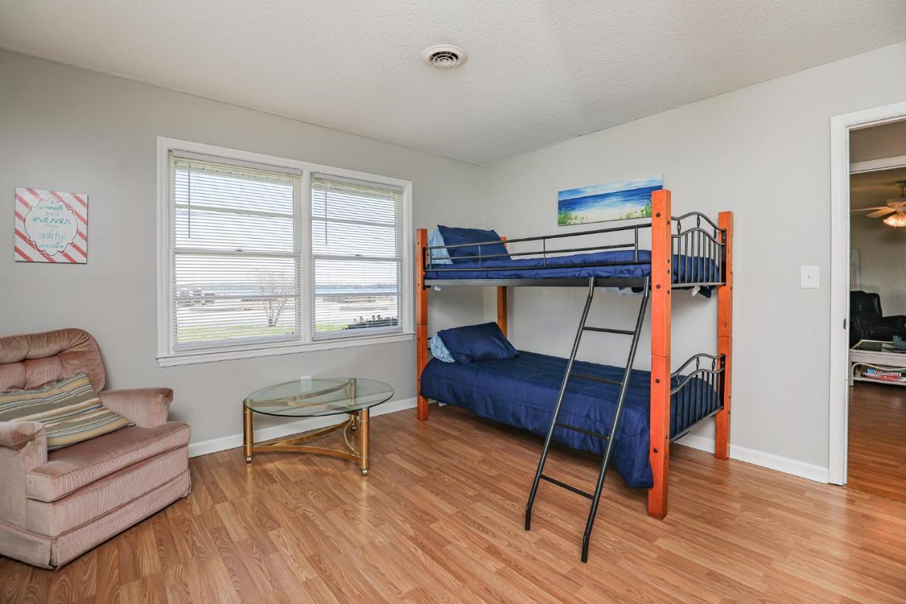 Spacious Home With Waterfront View-Welcome Pets Sneads Ferry Εξωτερικό φωτογραφία