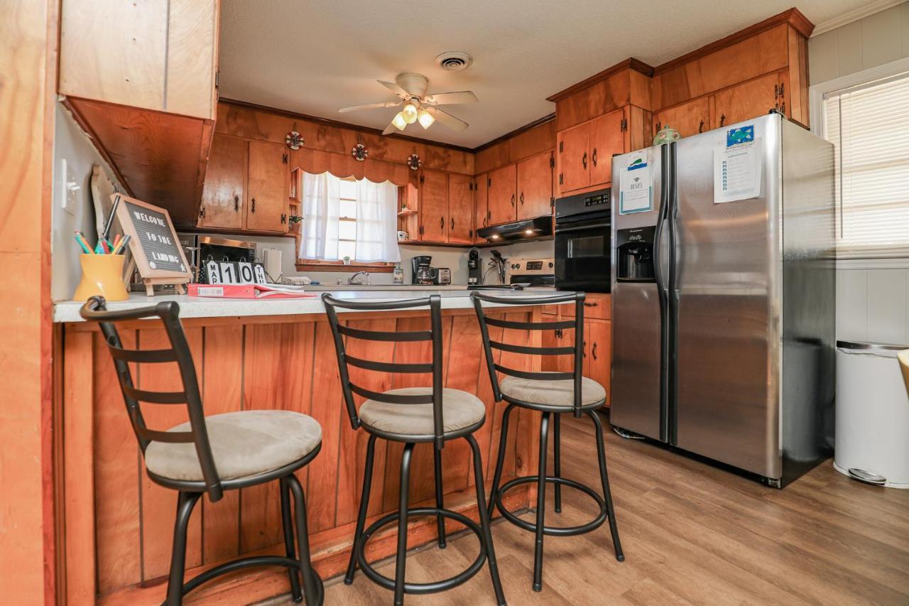 Spacious Home With Waterfront View-Welcome Pets Sneads Ferry Εξωτερικό φωτογραφία