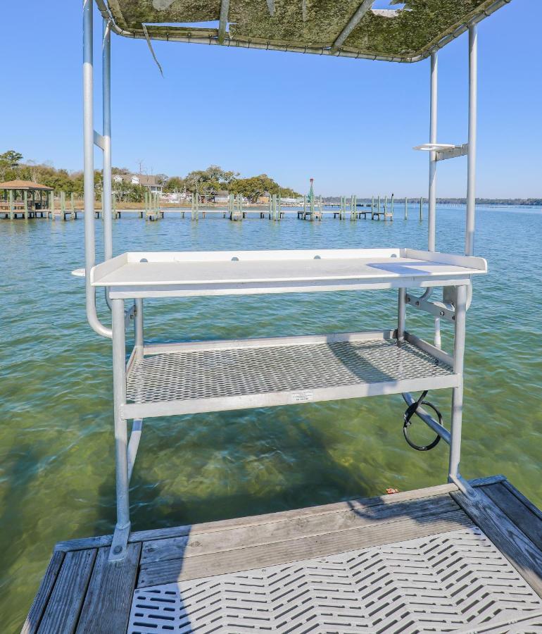Spacious Home With Waterfront View-Welcome Pets Sneads Ferry Εξωτερικό φωτογραφία