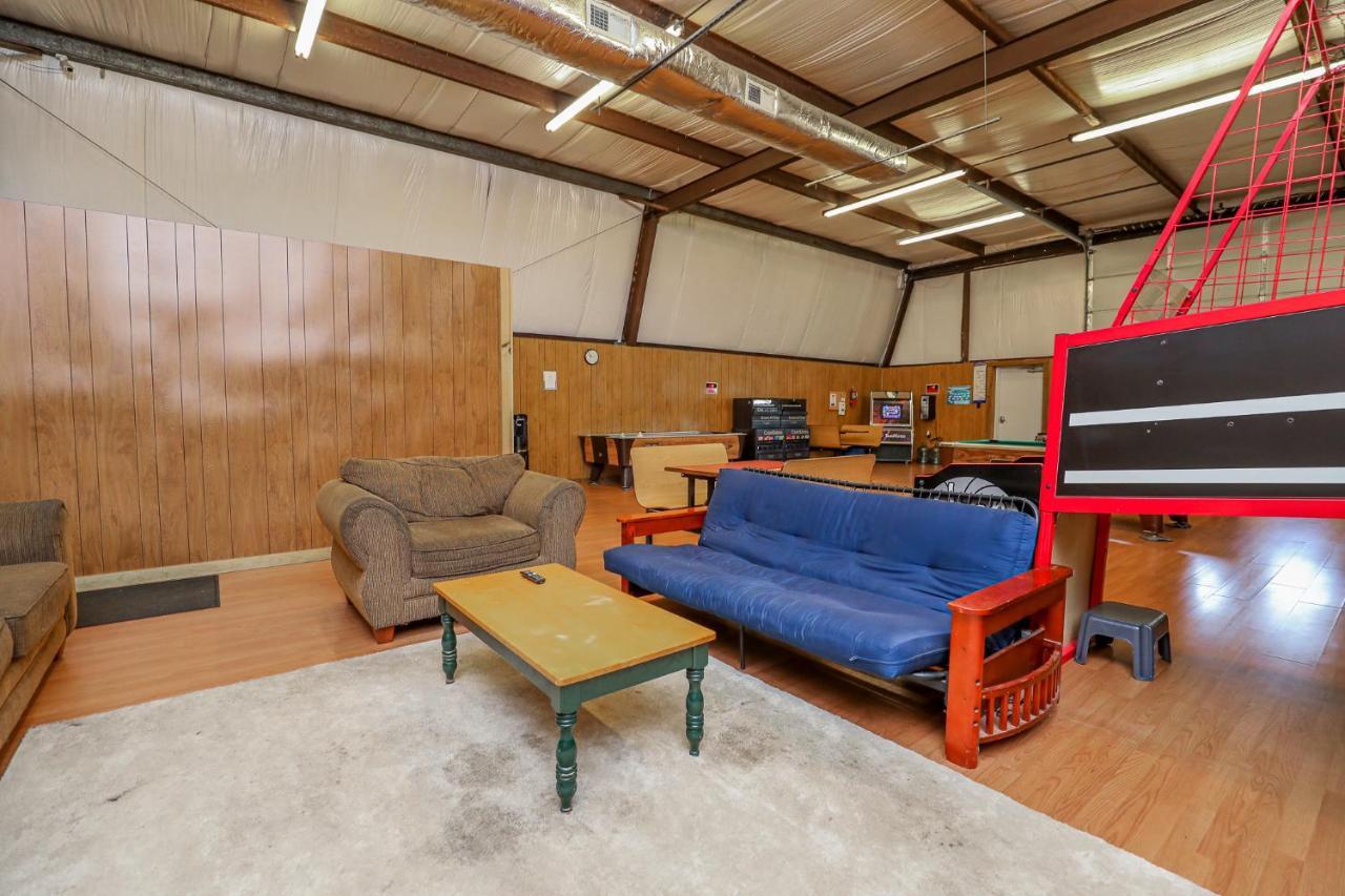 Spacious Home With Waterfront View-Welcome Pets Sneads Ferry Εξωτερικό φωτογραφία